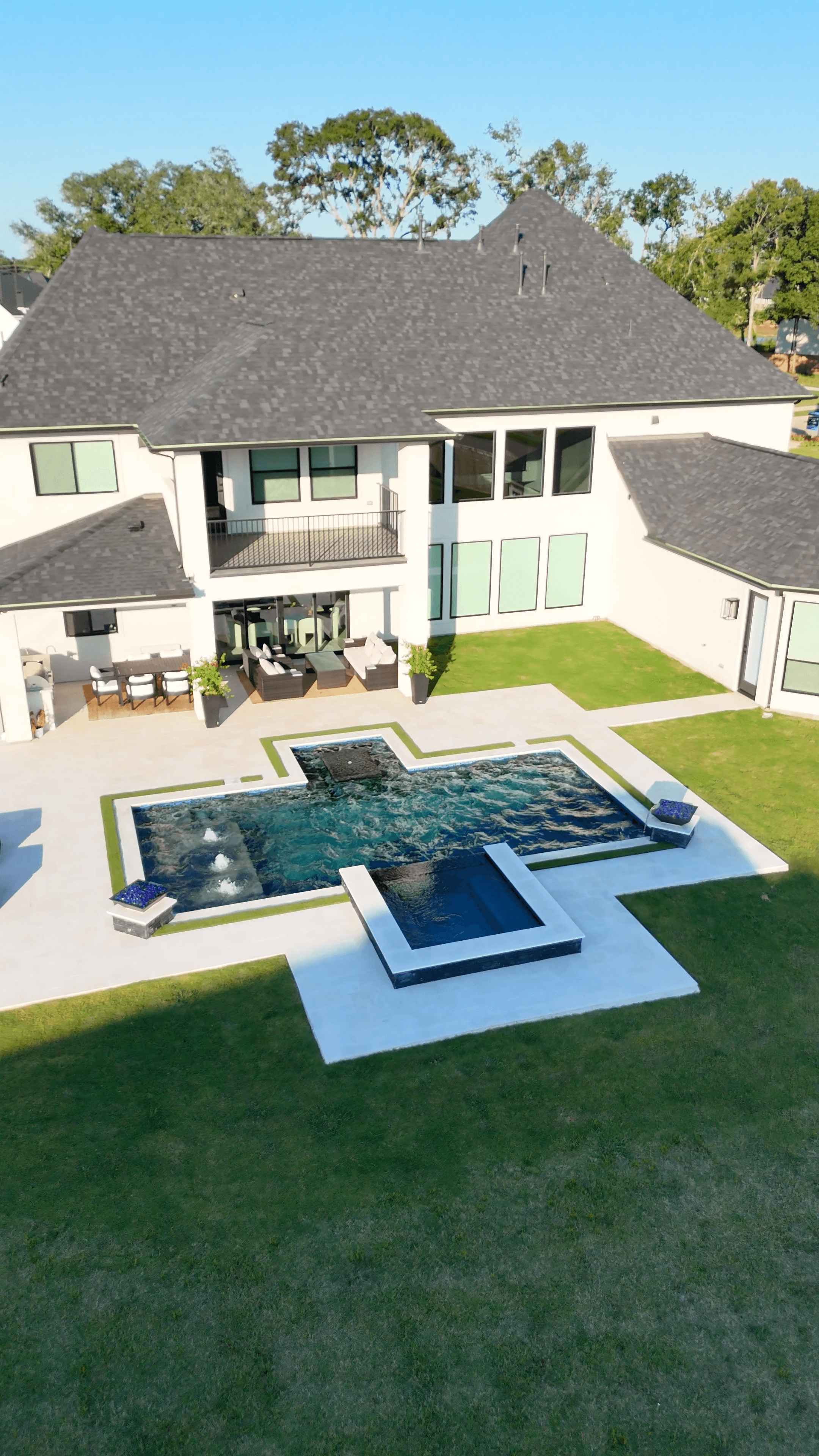 Sienna Plantation Custom Pool - Detail 7