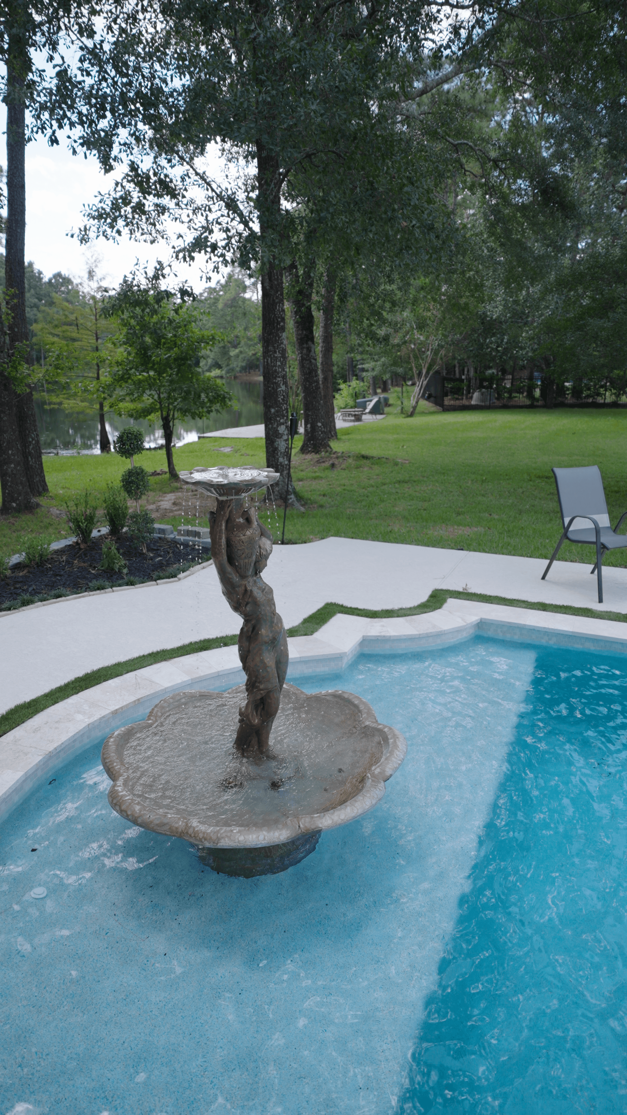 Luxury pool with spa and tanning ledge